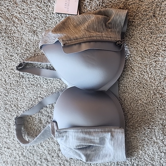~Victoria's Secret~ NWT, Knockout Sports Bra w/Medium Support - Picture 2 of 6